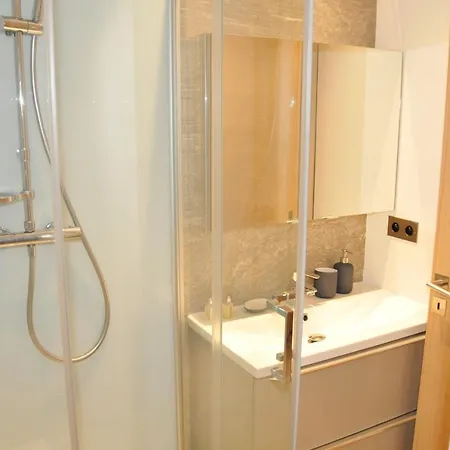 Stunning Studio Flat Two Steps From The Port * סן טרופז
